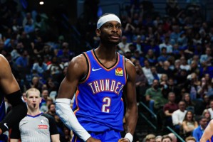 开云下载-布朗：SGA特别会让裁判觉得他被犯规了，这点可能是联盟最强