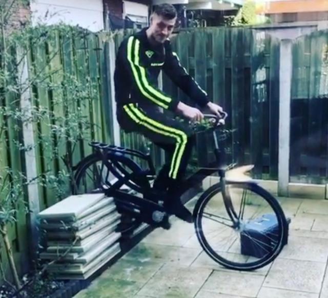 1669069350748015255.jpg 1669068913858.jpg